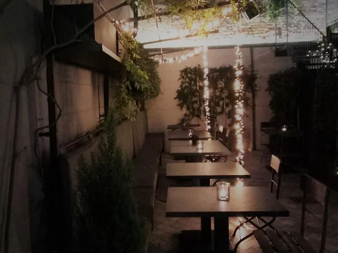 Piccola Torre Maison בית הארחה 4*